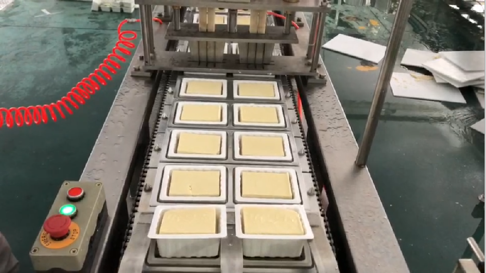 豆腐盒封口机 豆腐盒封口机