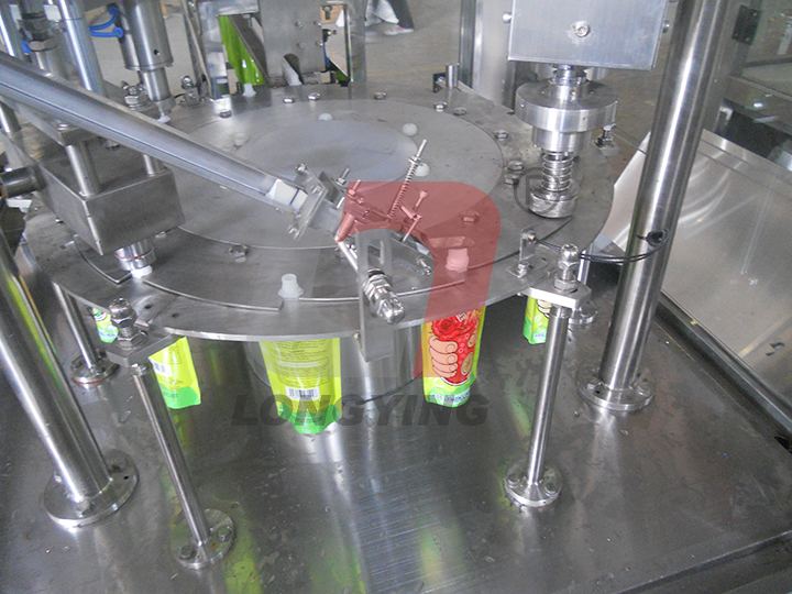 给袋式包装机 给袋式包装机