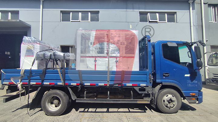 龙应LY-450全伺服透明膜三维包装机发货苏州