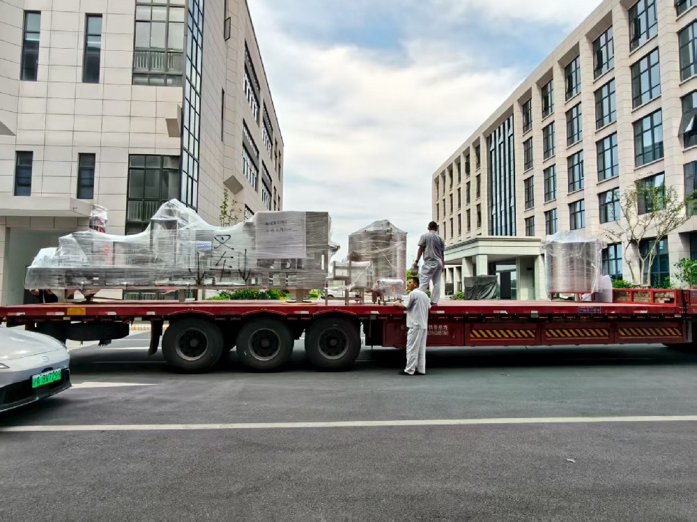 龙应六头早餐粥灌装封口机发货成都